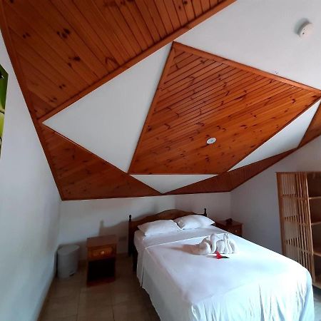 Отель La Source Self Catering Ла-Диг Экстерьер фото