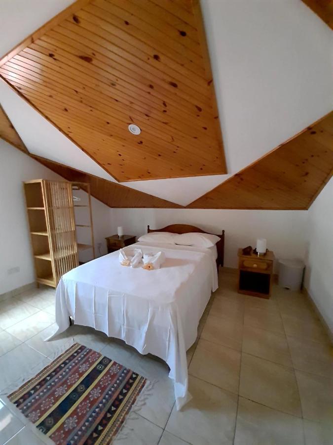 Отель La Source Self Catering Ла-Диг Экстерьер фото