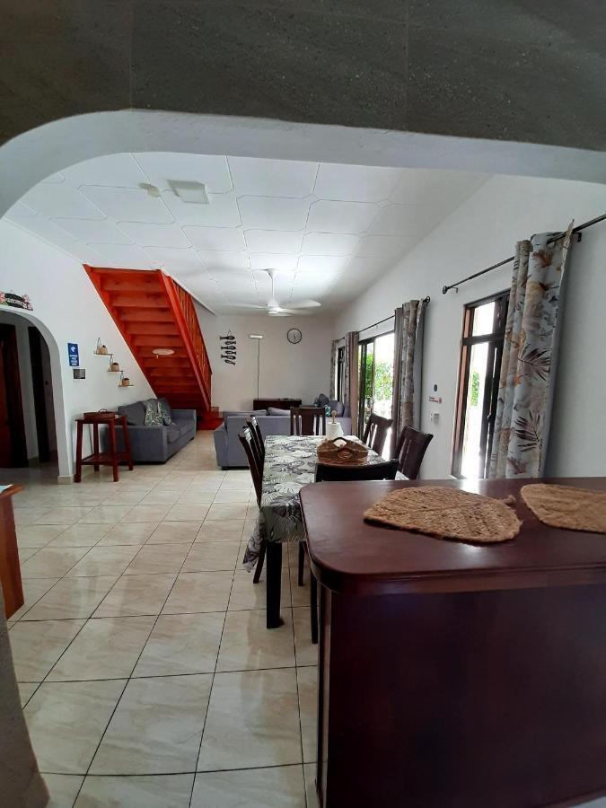 Отель La Source Self Catering Ла-Диг Экстерьер фото